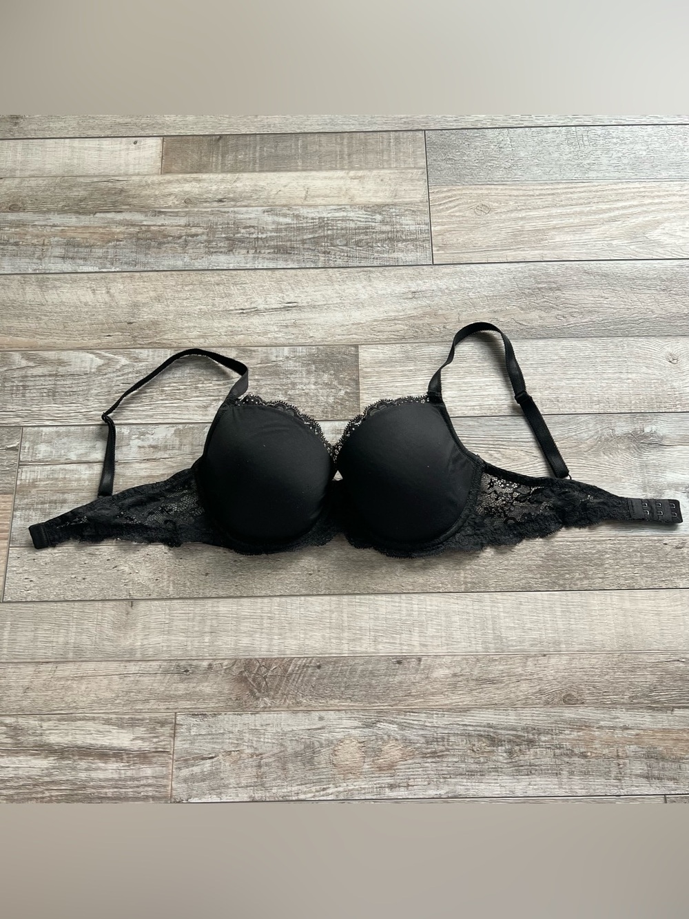 Victoria’s Secret Women's Black Angel Dream Angels Lined Demi Bra Size 32DD